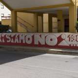 La vita � nei graffiti dove la passione esplode nel bianco e rosso della squadra del Bari...